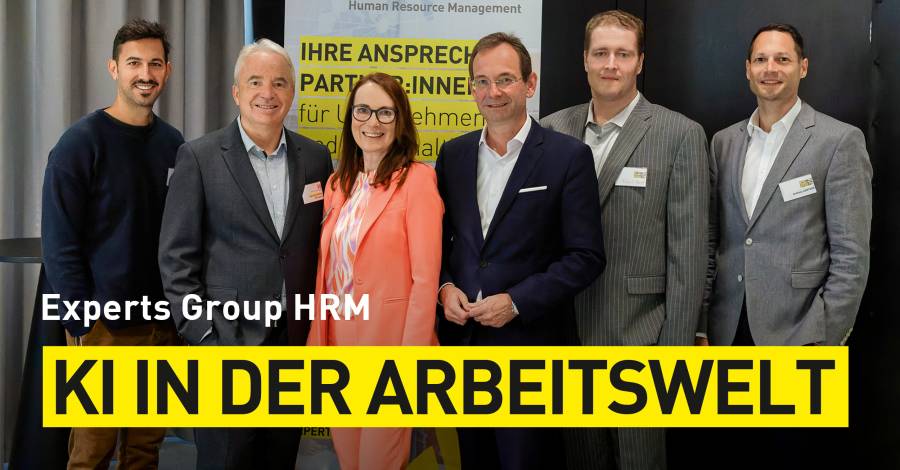 Sechs Personen stehen nebeneinander, Text „KI in der Arbeitswelt“.
